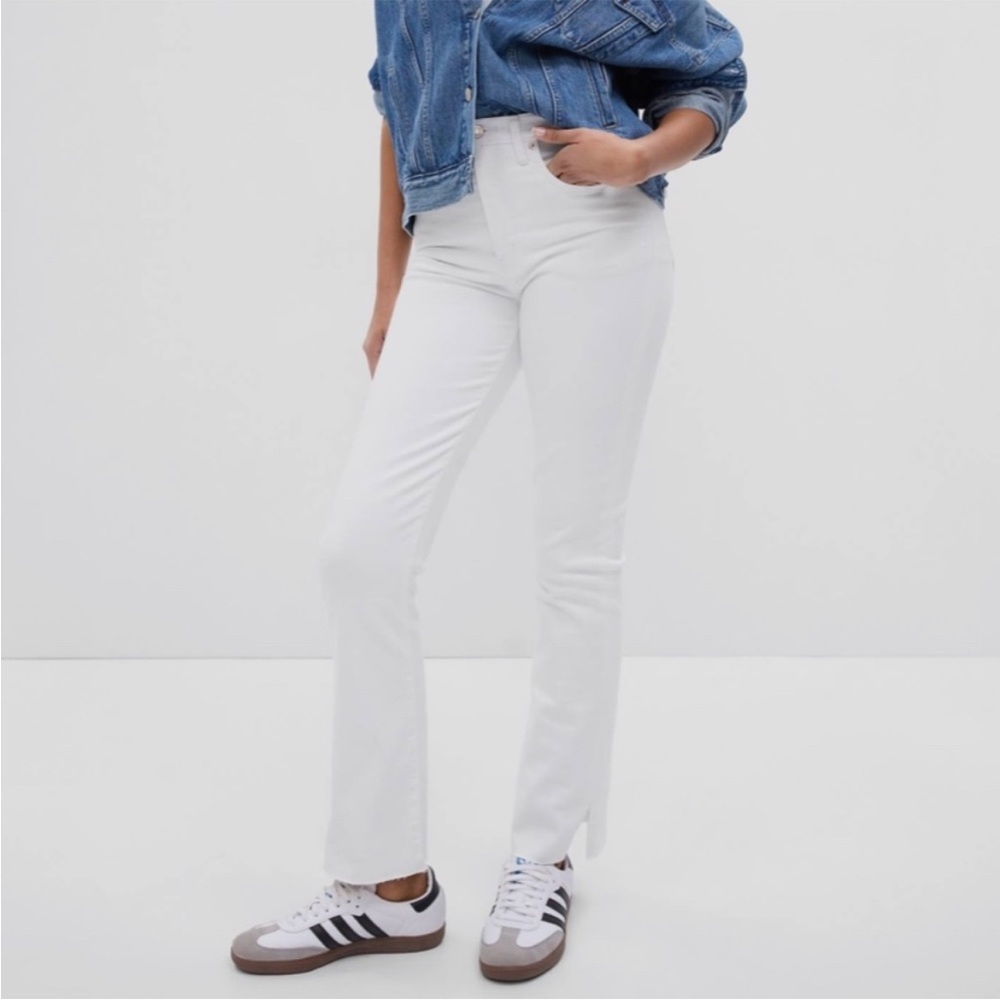 NWT GAP high waist kick fit white jeans